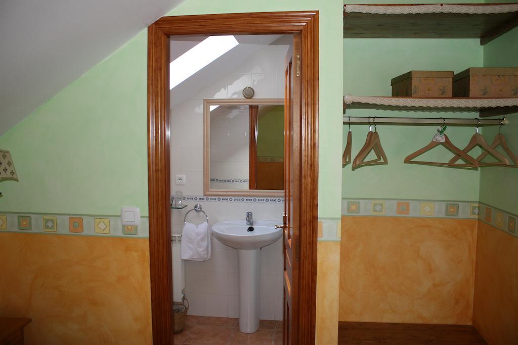 El Aposento De Babia Guest House Quintanilla De Babia Rom bilde